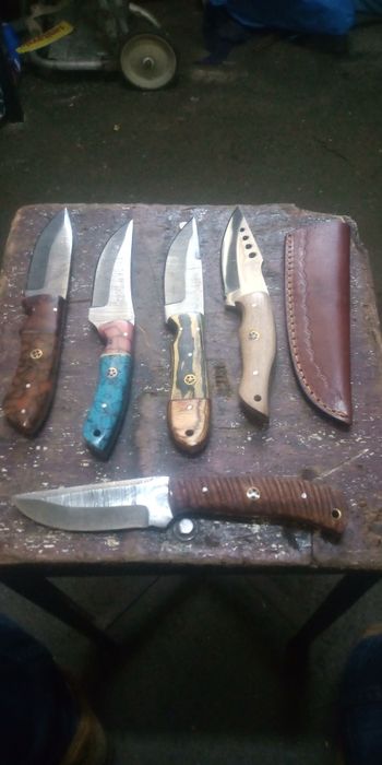 Cutite pentru vânătoare si pescuit.