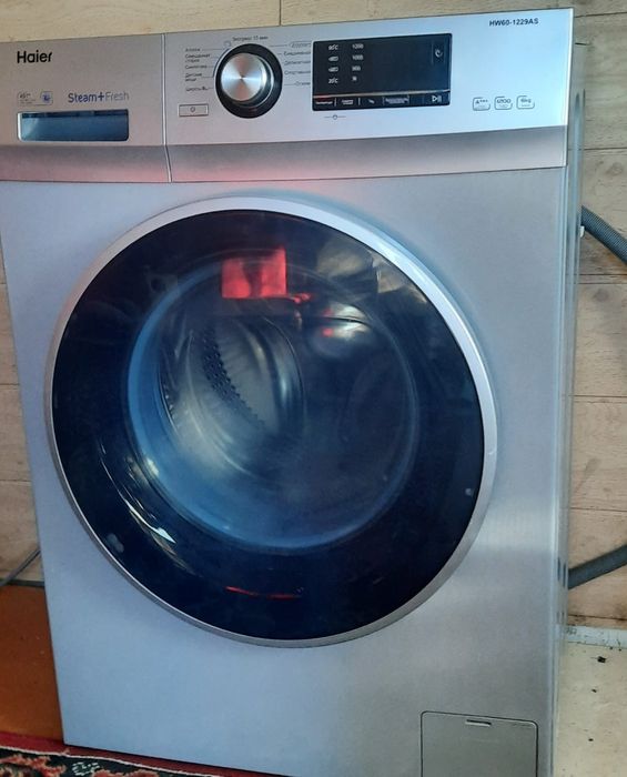 Продам стиральную машинку хайер