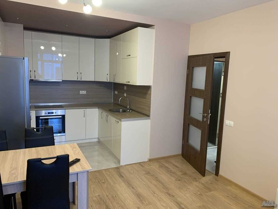 Дава се под наем Двустаен апартамент в София, Дружба 2 - 70 кв.м за 428.4 € - Снимка #1