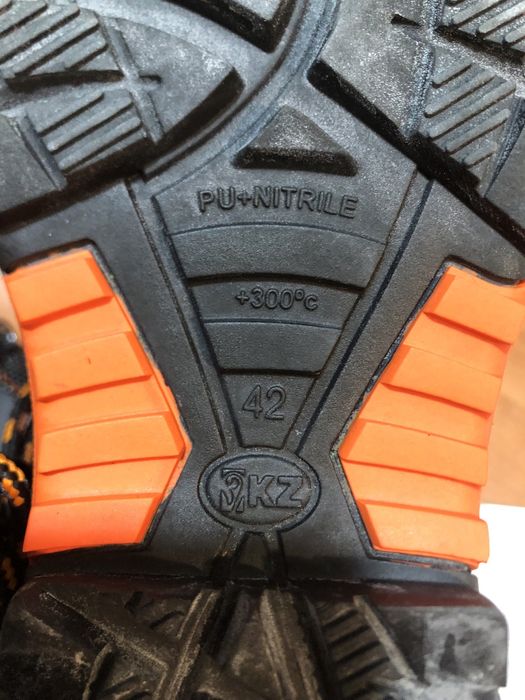 Продам батинки зимние