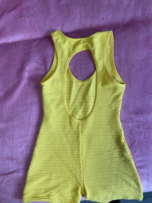 Костюмче Zara