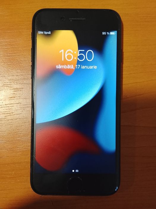 Vând iPhone 7 32 GB