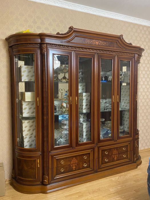 Сервант сатылады