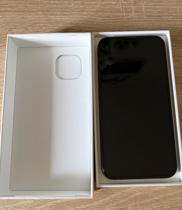 iPhone 13 Green