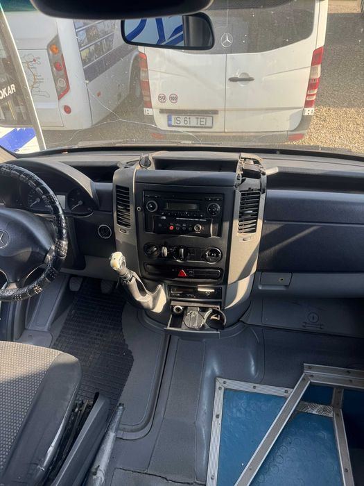 Vand 2 Microbuze Sprinter 19 locuri  2008