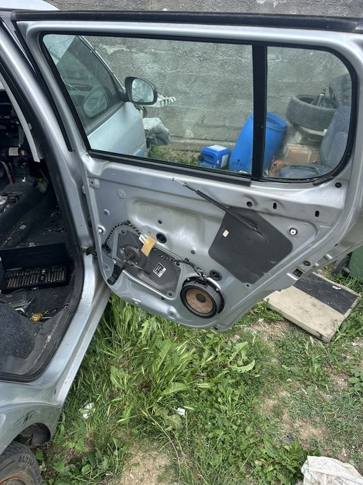 Potiera , usa partea dreapta fata spate Skoda Fabia 2