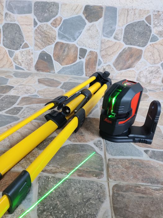 Nivelă Laser Leica