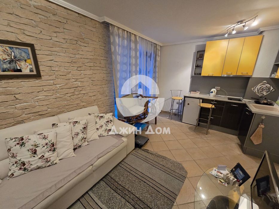 Продава се Двустаен апартамент в Бургас, Сарафово - 37 кв.м за 1865 €/кв.м - Снимка #2