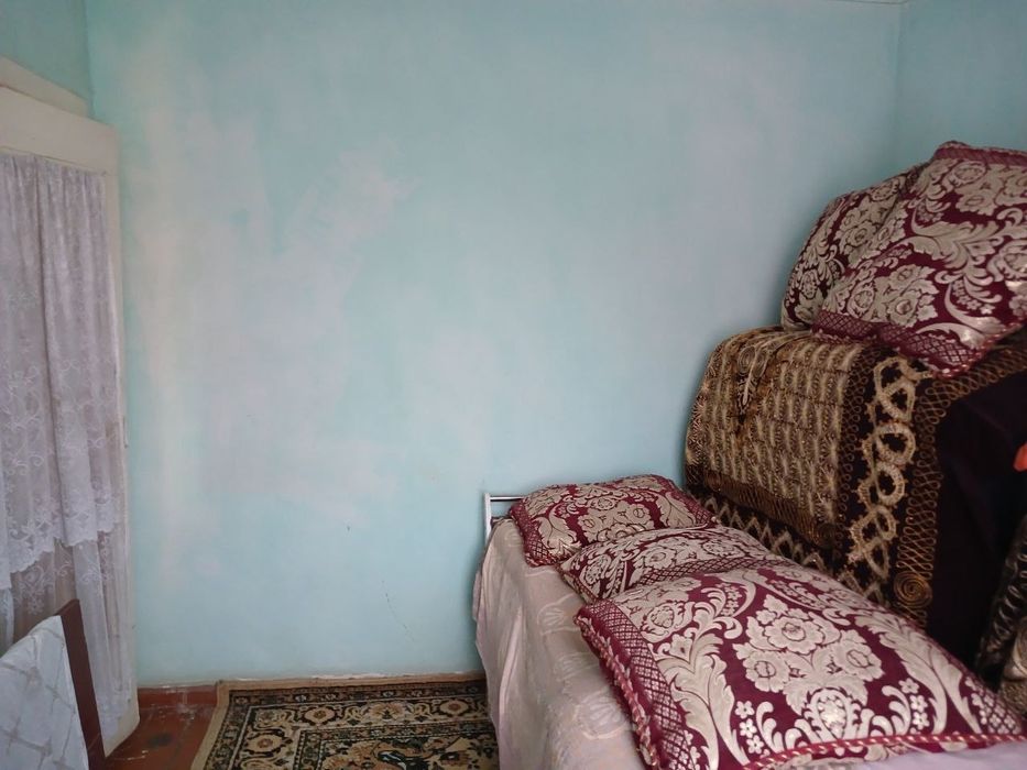 Uy hovli sotiladi sentrdan