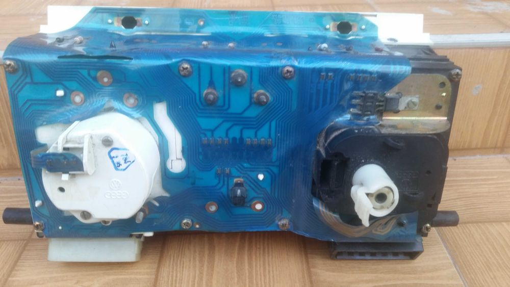 Ceasuri bord VW Golf 2
