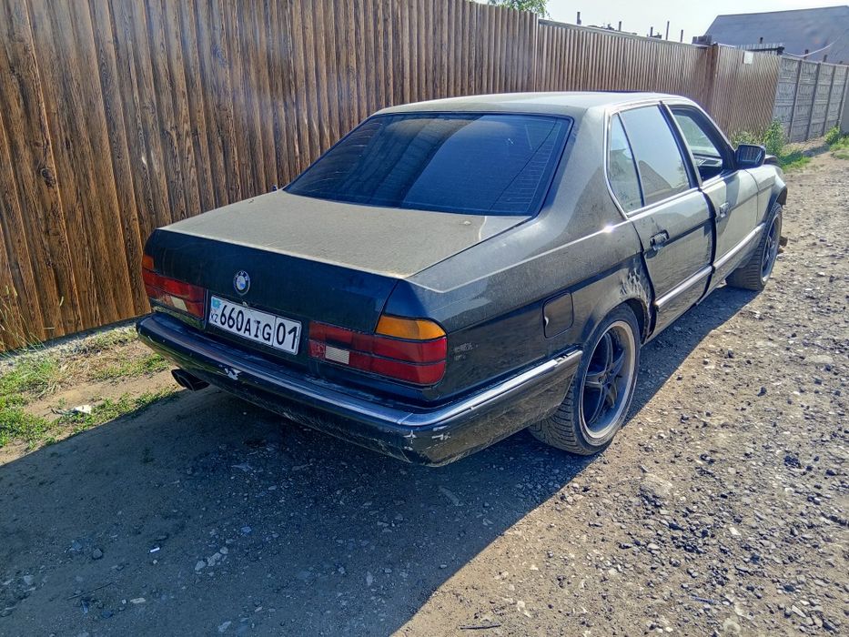 Бмв E 32 по запчастям