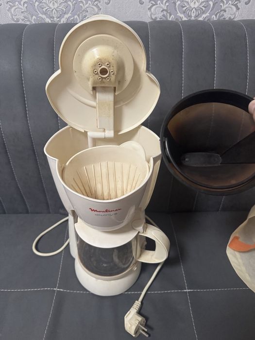 Кофеварка капельного типа