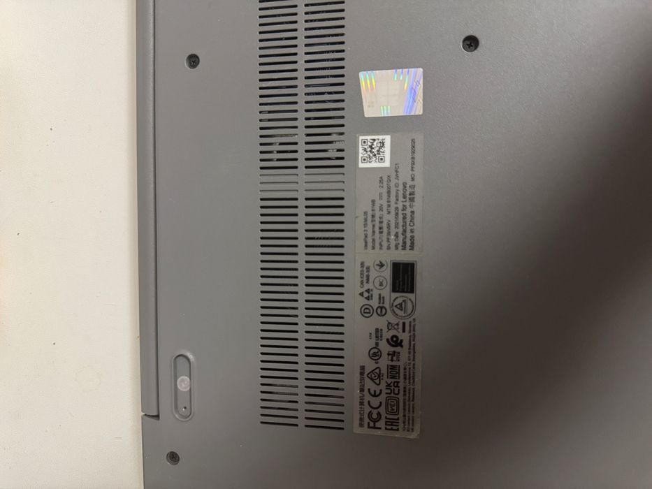 Laptop Lenovo IdeaPad3 15IML05 2022