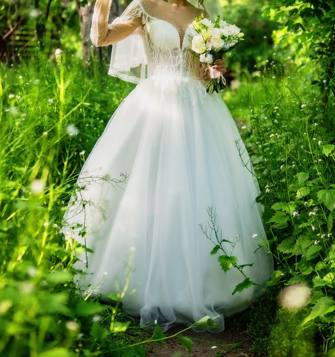 Rochie de mireasa, marime XS cu cerc si voal cadou