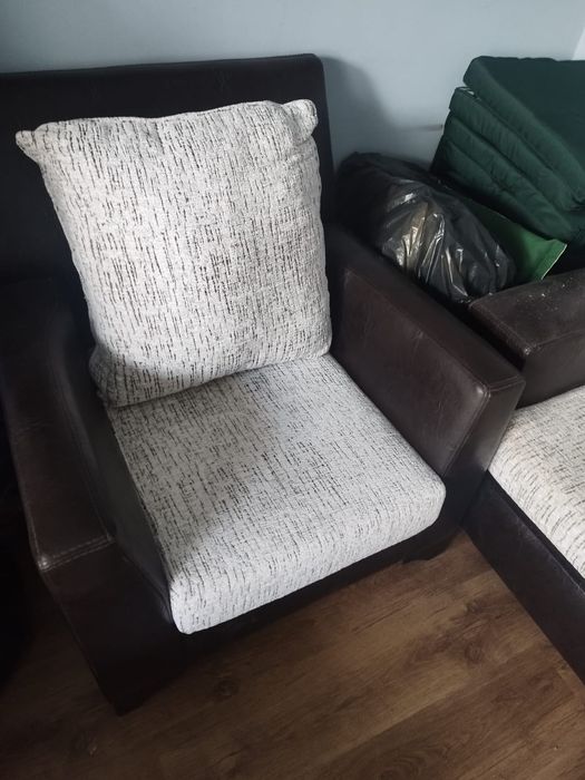 Canapea extensibila cu 2 fotolii