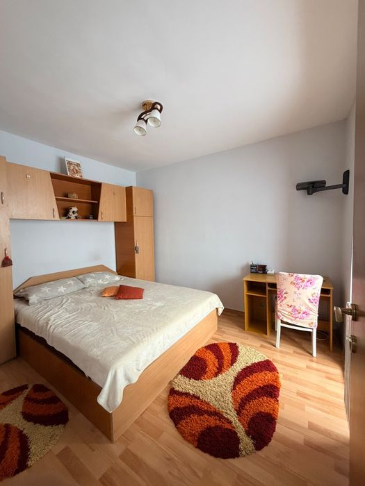 Închiriez apartament 2 camere, centrala proprie, Craiova - zona Școala 30