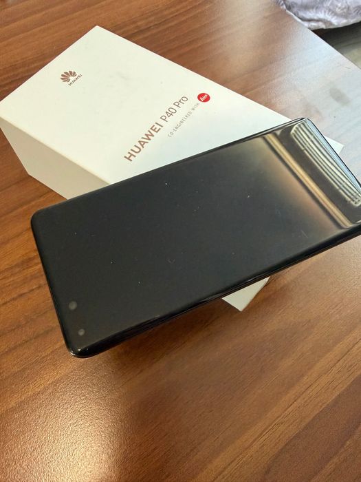 Два телефона марка Huawei