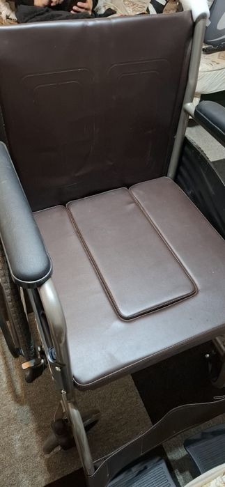 Fotoliu rulant  pentru persoane cu dizabilități