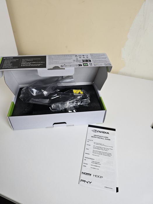 Видеокарта RTX 5060 8 gb OC