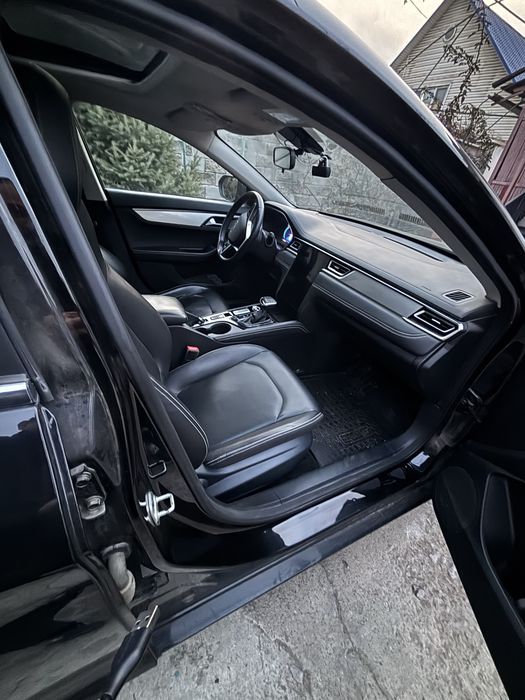 Автомобиль Jac j7 2023 года