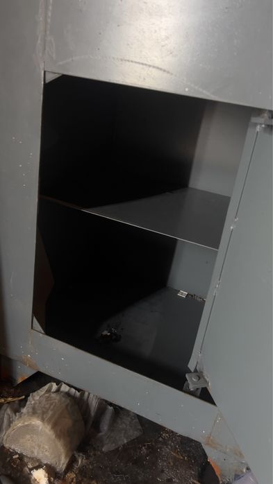 Продам сейф двухуровней