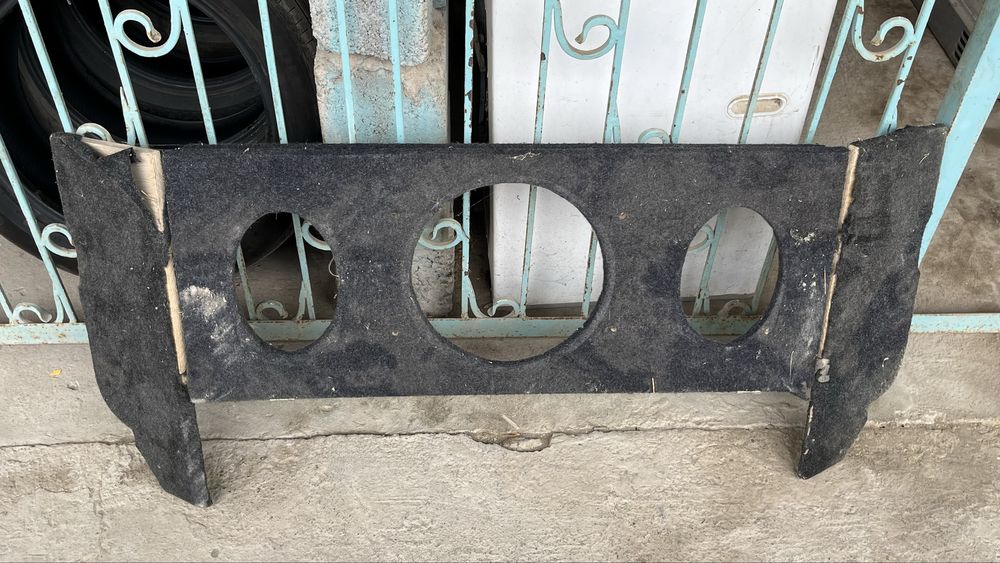 Подиум, проставка колонкаларга