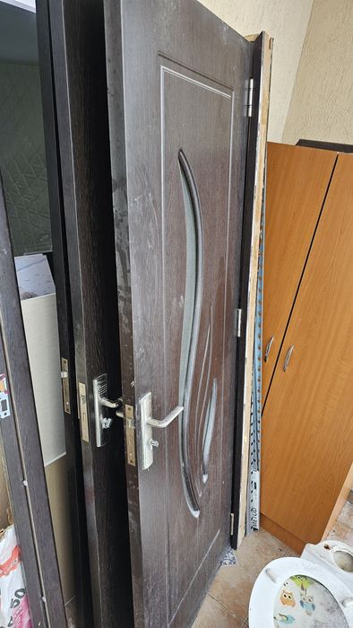 Usa interior cu toc fix