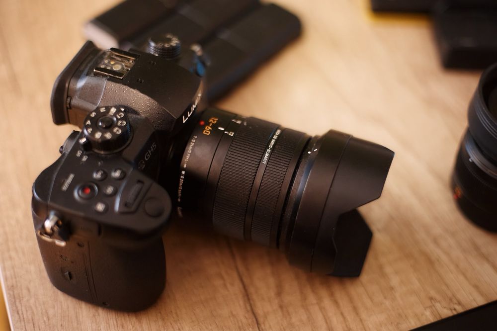 Panasonic Lumix GH5 + acesorii