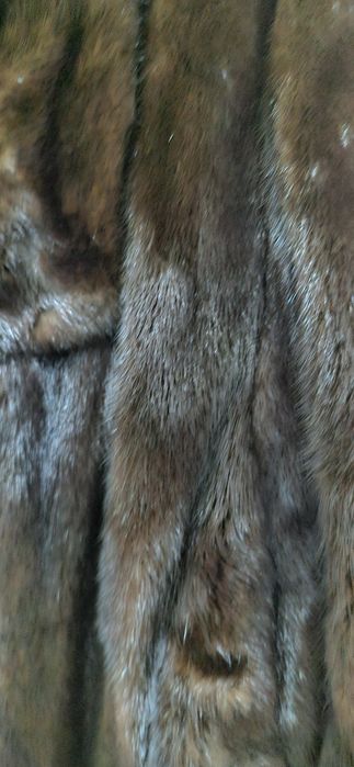 Продам шубу норковую