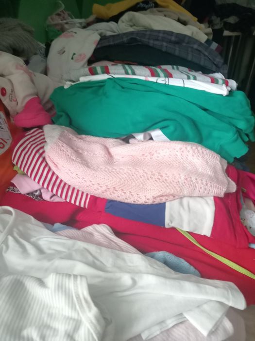 Бесплатно вещи б/у,