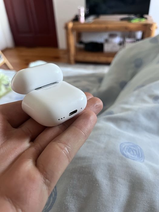 Apple Airpods 4