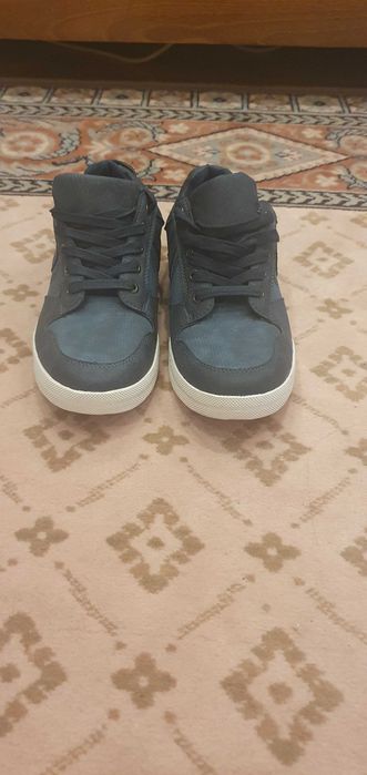 Мъжки класически кецове