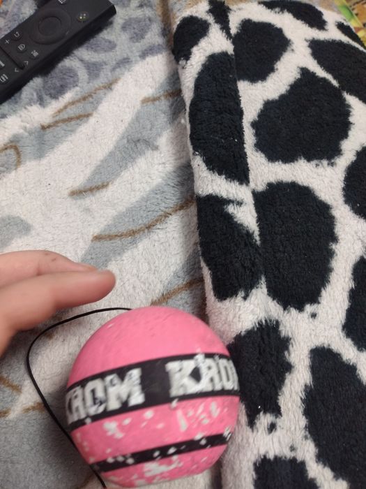 Vând  kendama strogo