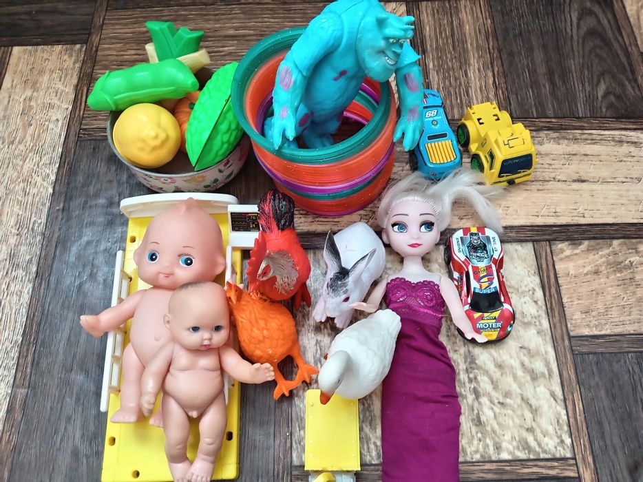 Отдам игрушки детские