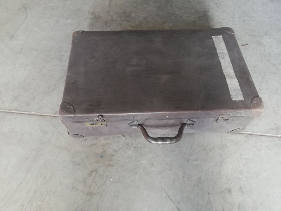 Стари ретро куфари