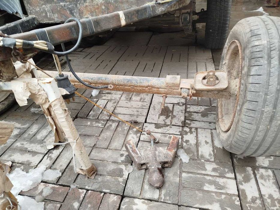 Продаётся мост от прицепа в сборе