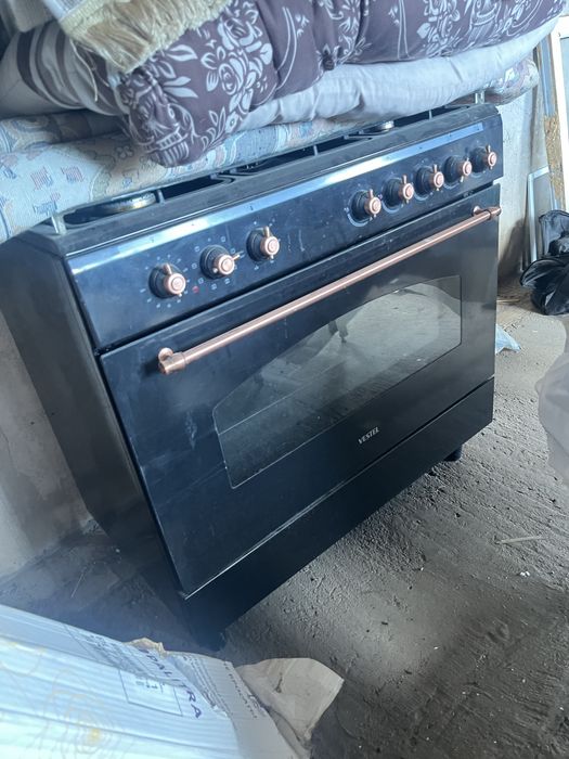 Продам газ 90см.       .