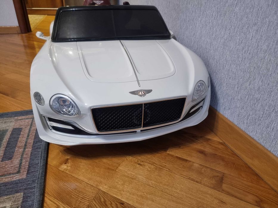 Детский электроавтомобиль