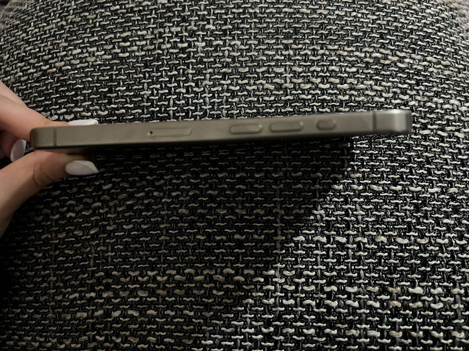 Vand Iphone 15 Pro de 256GB