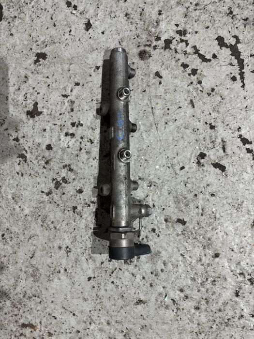 Rampa injectie 3.0 Tdi Cod Motor BMK