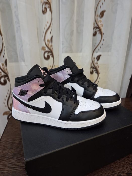 Vând Nike Jordan Damă