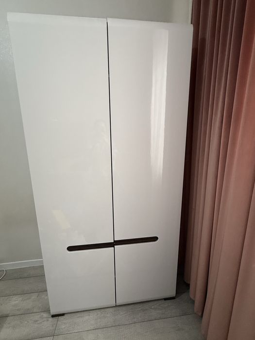 Продам спальный гарнитур