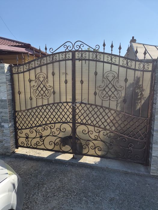 Teren de vanzare