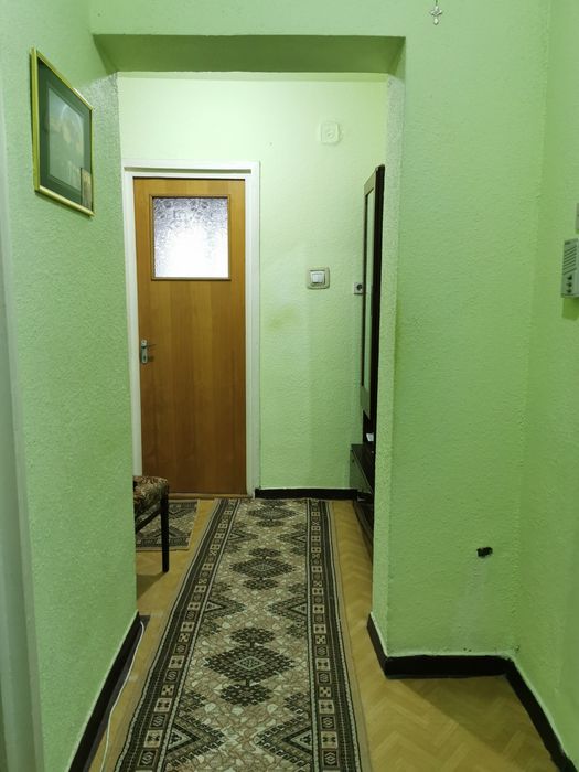 Vând apartament două camere