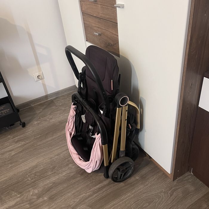 Детска количка Chipolino, сгъваема детско легло Cangaroo