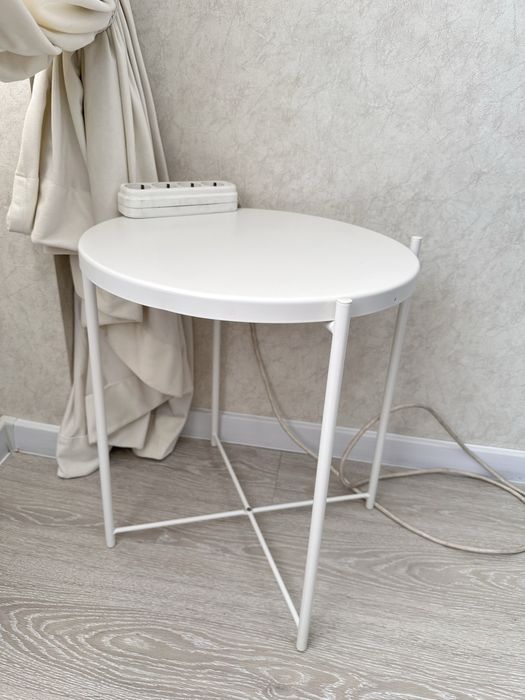 Стойка интерьерная. Подставка.