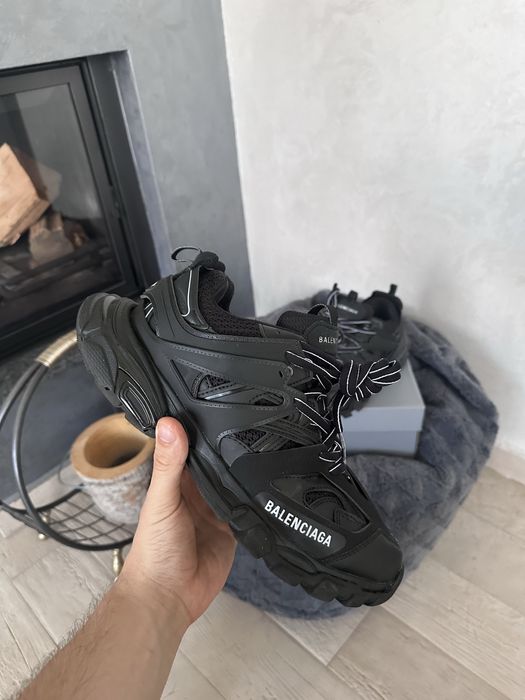 Balenciaga Track Black