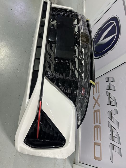 Бампер передний Чанган ЕАДО Changan Eado белый