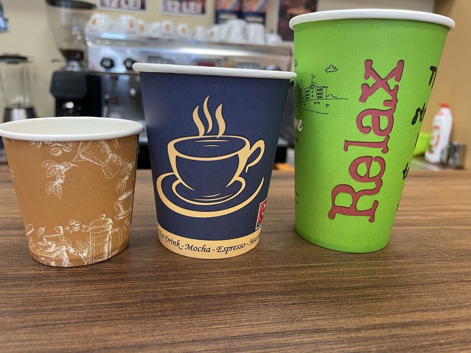 Pahare de carton + capace+ paletine + suport pahare