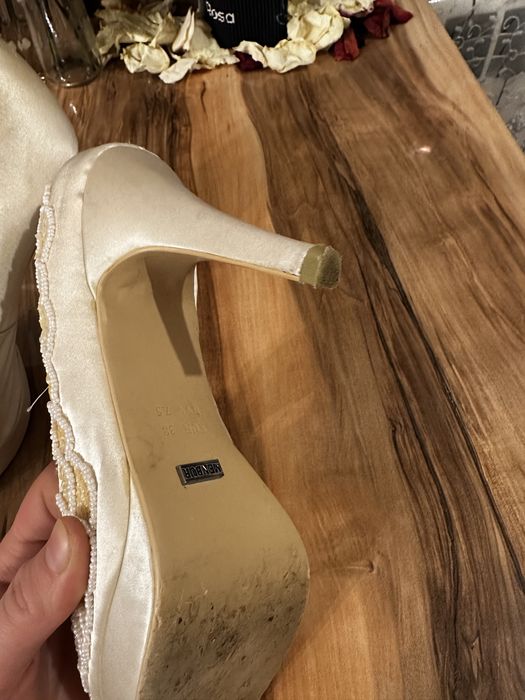 Туфли светлые Шампань